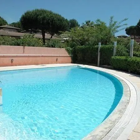 Duplex 3 Pieces Avec Piscine, Terrasse Et Parking - 6 Couchages - - Fr-1-251-563 Apartmán Le Lavandou